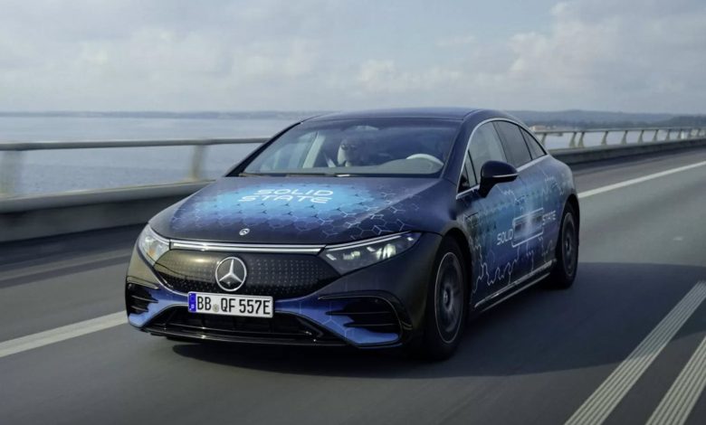 مرسيدس-تختبر-نسخة-جديدة-من-eqs-بمدى-يصل-إلى-1342-كم-بالشحنة