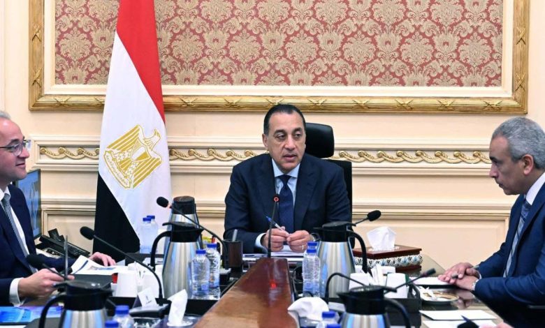 الحكومة-تبدأ-إجراءات-التحول-نحو-السيارات-الكهربائية